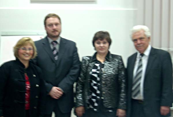 В.Джапа-Иветич, Илья Тяпков, И.Лопухина и Б.Станкович (председатель Славистического Общества Сербии)