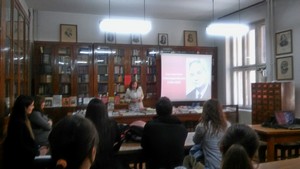 На лекции А.Г.Шешкен - студенты Кафедры славистики